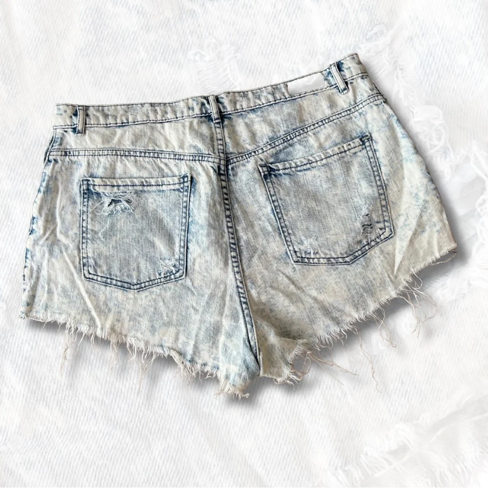 Garage Light Blue Distressed Jean Shorts - Picture 3 of 3